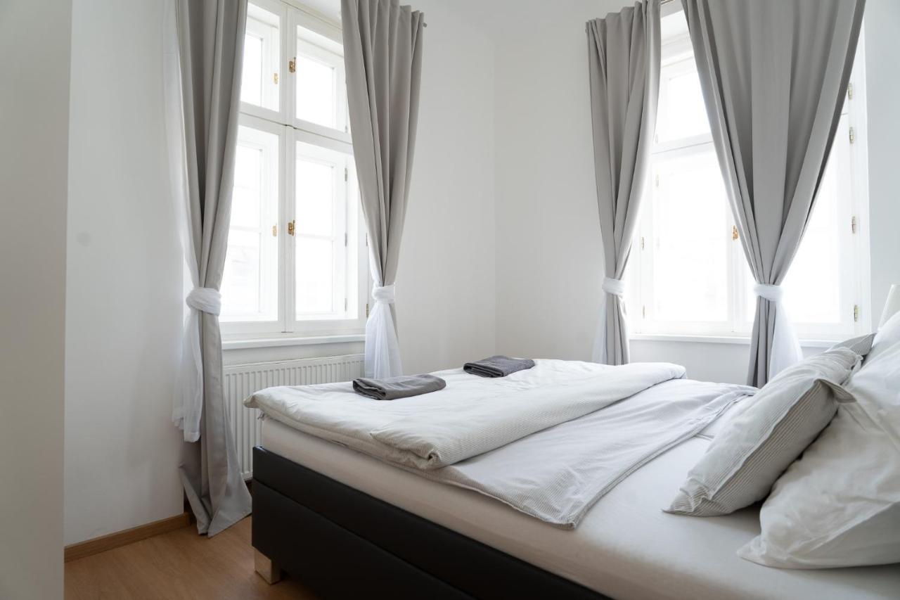 The Dante Prague - Family And Friends Apartments Eksteriør billede