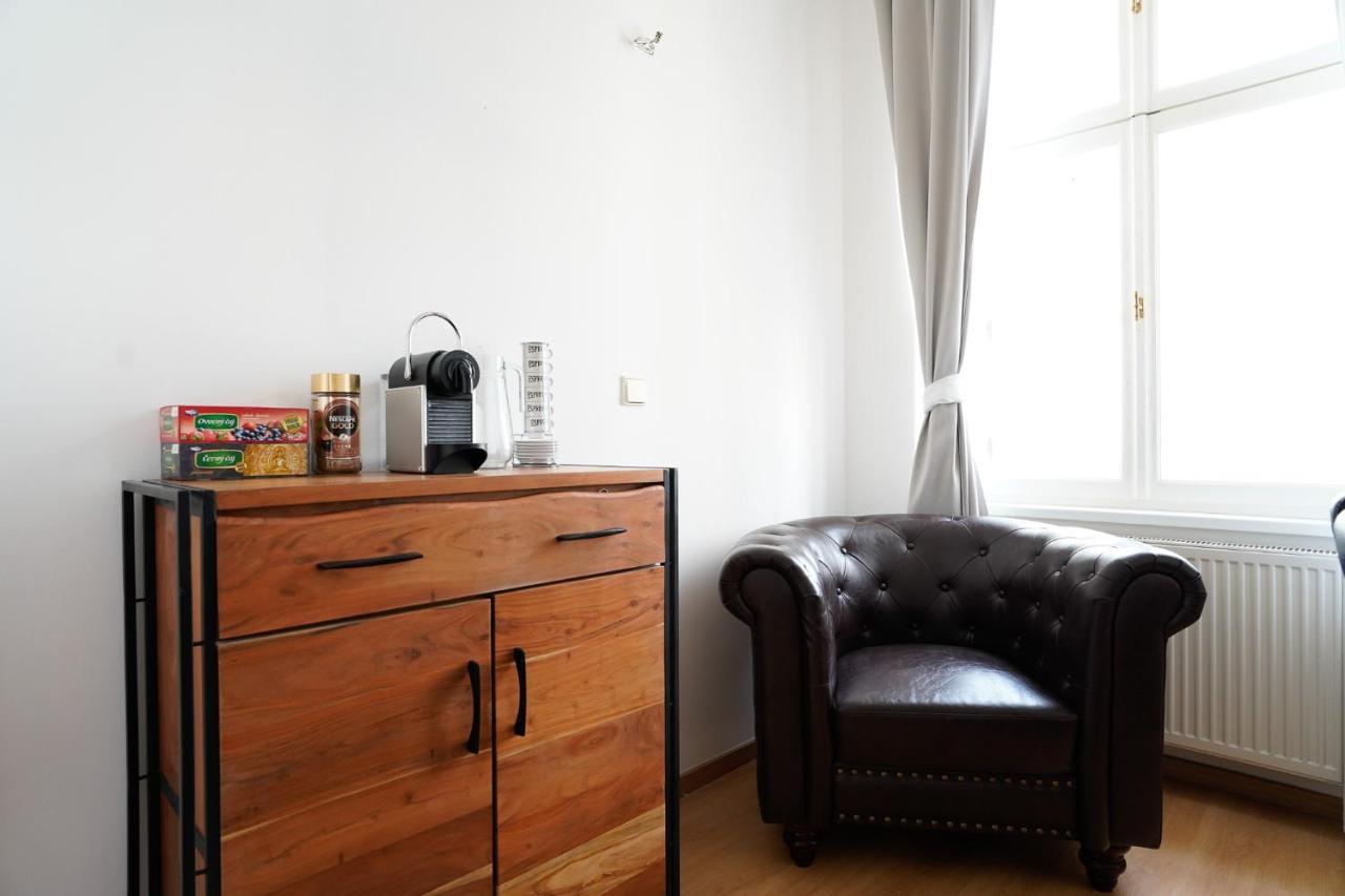 The Dante Prague - Family And Friends Apartments Eksteriør billede